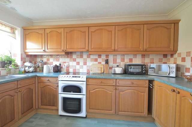  Image of 2 bedroom Detached house for sale in Pilgrims Close Chandler