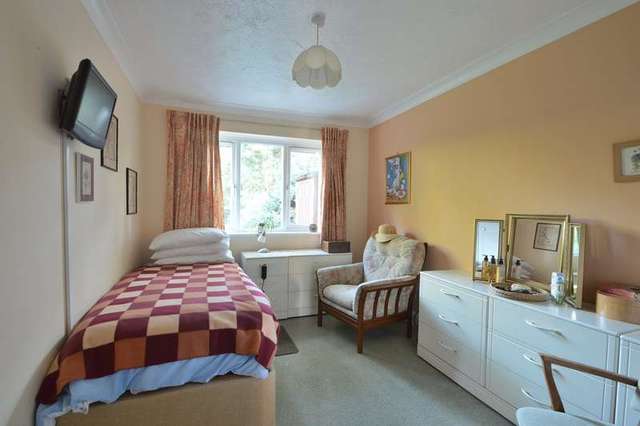  Image of 2 bedroom Detached house for sale in Pilgrims Close Chandler