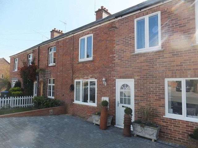  Image of 2 bedroom Detached house to rent in Lagham Road South Godstone Godstone RH9 at Lagham Road South Godstone Godstone, RH9 8HB