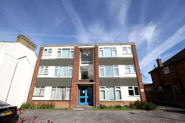  Image of 1 bedroom Flat for sale in Langley Road Beckenham BR3 at Beckenham Kent Eden Park, BR3 4AH