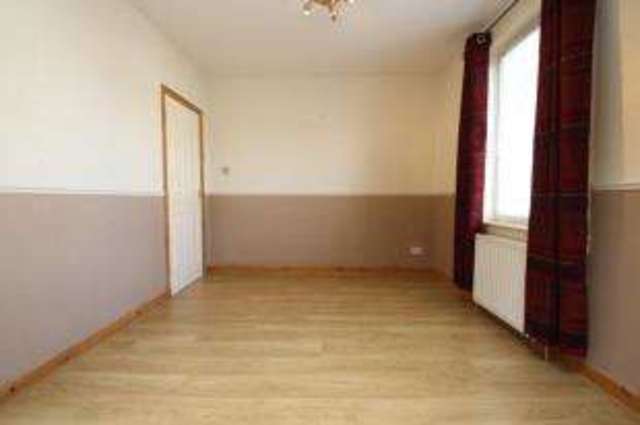  Image of 3 bedroom Maisonette for sale in Laurel Crescent Kirkcaldy KY2 at Kirkcaldy Fife Chapel, KY2 5EE