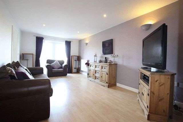  Image of 2 bedroom Flat for sale in Leasowe Road Wirral CH46 at Leasowe Road  Wirral, CH46 3RT