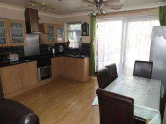  Image of 4 bedroom Semi-Detached house for sale in Leicester Road Luton LU4 at Luton Bedfordshire Leagrave, LU4 8SJ