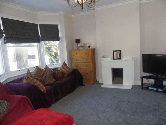  Image of 2 bedroom Flat for sale in Lenham Road Sutton SM1 at Lenham Road  SUTTON, SM1 4BG