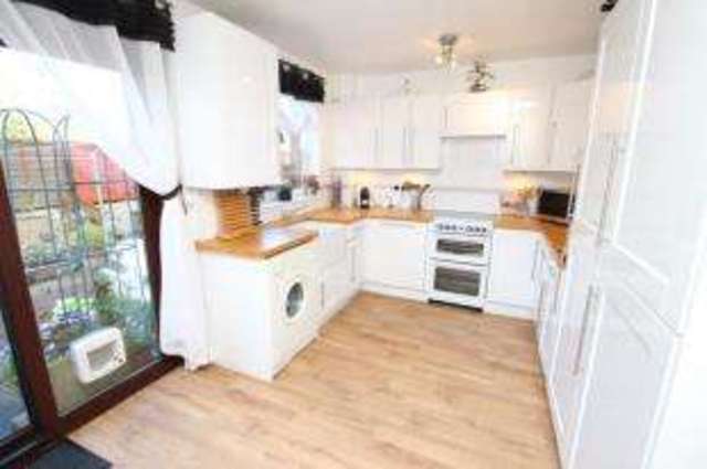  Image of 2 bedroom Terraced house for sale in Linnwood Court Glasgow G44 at Cathcart Glasgow Giffnock, G44 3JB
