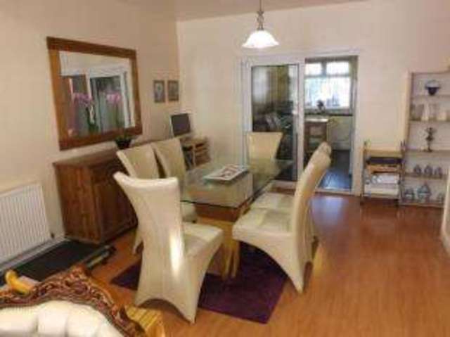  Image of 2 bedroom Terraced house for sale in Luton Road London E17 at London  Higham Hill, E17 5LN