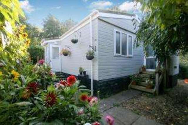  Image of 2 bedroom Detached house for sale in College Close Long Load Langport TA10 at Long Load Langport Long Load, TA10 9JY