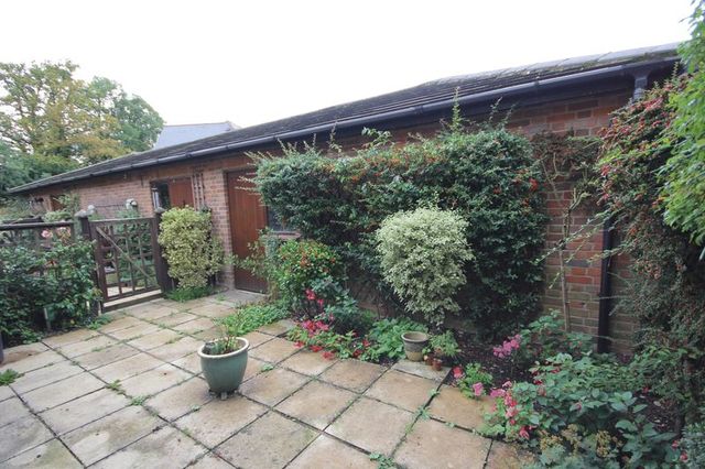  Image of 3 bedroom Cottage for sale in Lyefield Court Emmer Green Reading RG4 at Lyefield Court Emmer Green Reading, RG4 8AP