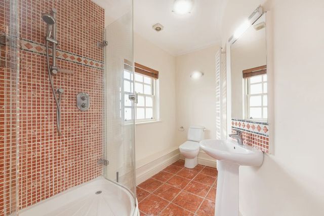  Image of 7 bedroom Detached house to rent in Lyndale Avenue London NW2 at Lyndale Avenue  London, NW2 2QA