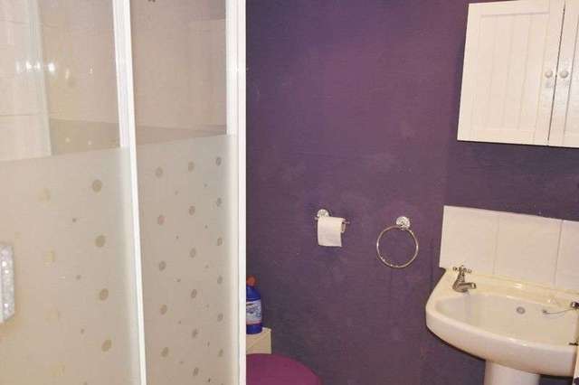  Image of 2 bedroom Terraced house to rent in Main Street Great Glen Leicester LE8 at Main Street Great Glen Great Glen, LE8 9GH