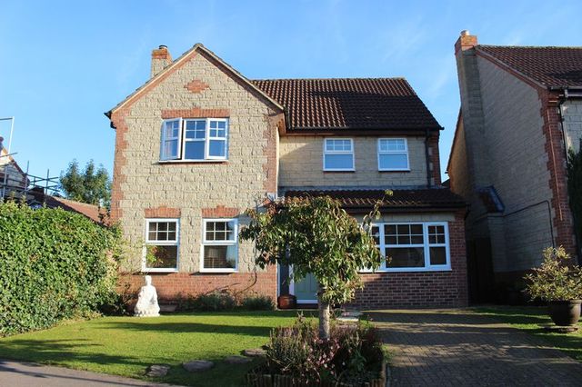  Image of 4 bedroom Detached house for sale in Marden Way Calne SN11 at Marden Way  Calne, SN11 0RY