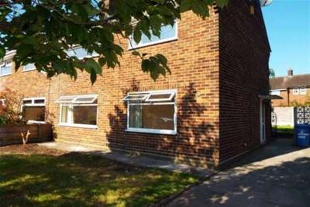  Image of 3 bedroom Detached house to rent in Marshall Road Woolston Warrington WA1 at Warrington, WA1 4BS