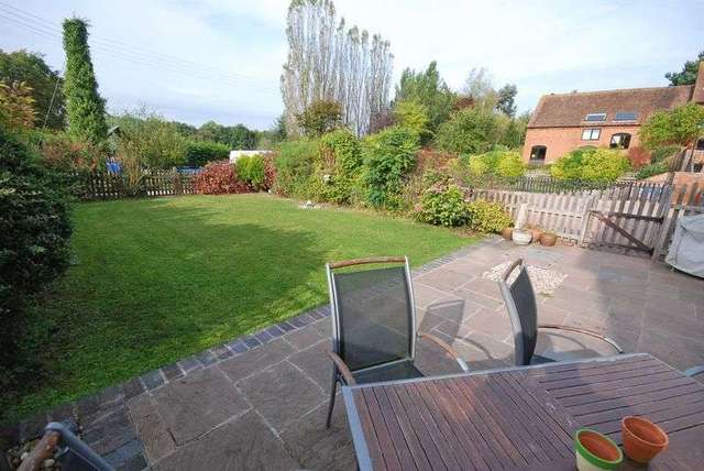  Image of 5 bedroom Terraced house to rent in Martley Worcester WR6 at Martley Worcester, WR6 6QA