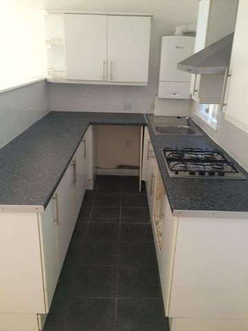  Image of 2 bedroom Flat to rent in Menlove Avenue Mossley Hill Liverpool L18 at Menlove Gardens Allerton Liverpool, L18 2EH