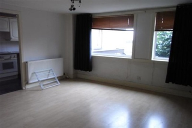  Image of 1 bedroom Flat to rent in Menteith Drive Rutherglen Glasgow G73 at Burnside Glasgow Glasgow, G73 5RH