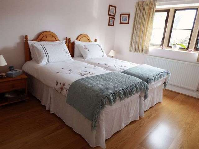  Image of 3 bedroom Detached house for sale in Boozer Pit Merriott TA16 at Boozer Pit  Merriott, TA16 5PW