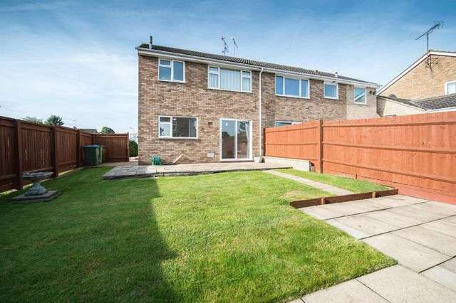 Image of 3 bedroom Semi-Detached house for sale in Midhurst Close Aylesbury HP21 at Midhurst Close  Aylesbury, HP21 9TZ