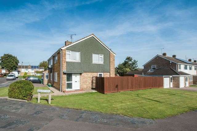  Image of 3 bedroom Semi-Detached house for sale in Midhurst Close Aylesbury HP21 at Midhurst Close  Aylesbury, HP21 9TZ