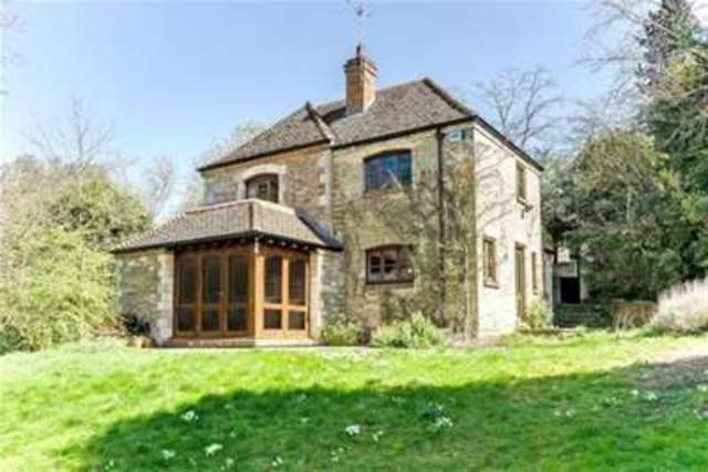  Image of 3 bedroom Detached house to rent in Mill Lane Iffley Oxford OX4 at Oxford, OX4 4EJ