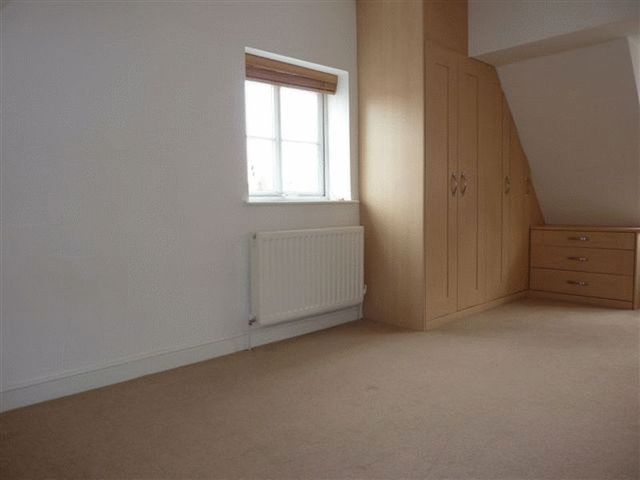  Image of 2 bedroom Flat to rent in Millstream Square Sleaford NG34 at Millstream Square  Sleaford, NG34 7ZL