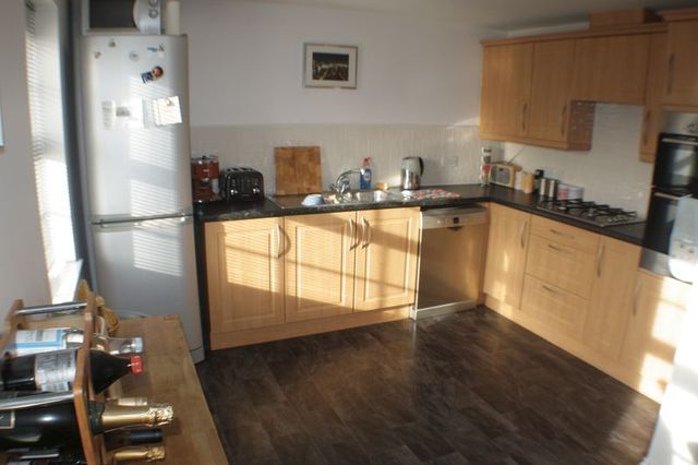  Image of 4 bedroom Semi-Detached house for sale in Mimosa Drive Shinfield Reading RG2 at Mimosa Drive Shinfield Reading, RG2 9AQ