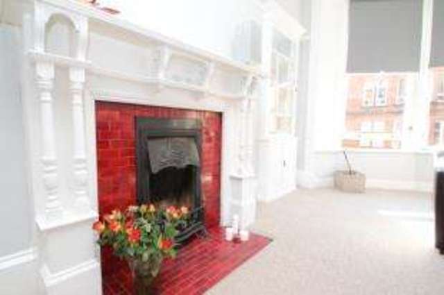  Image of 2 bedroom Flat for sale in Mount Stuart Street Shawlands Glasgow G41 at Shawlands Glasgow Glasgow, G41 3AN