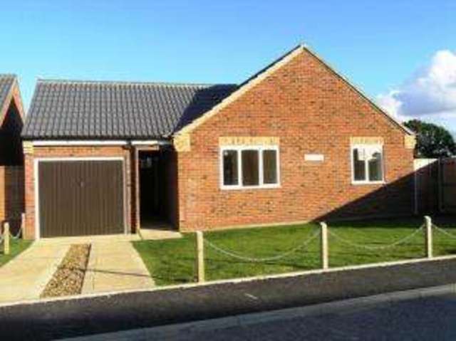  Image of 3 bedroom Bungalow for sale in North Pickenham Road Necton Swaffham PE37 at Necton  Necton, PE37 8DN