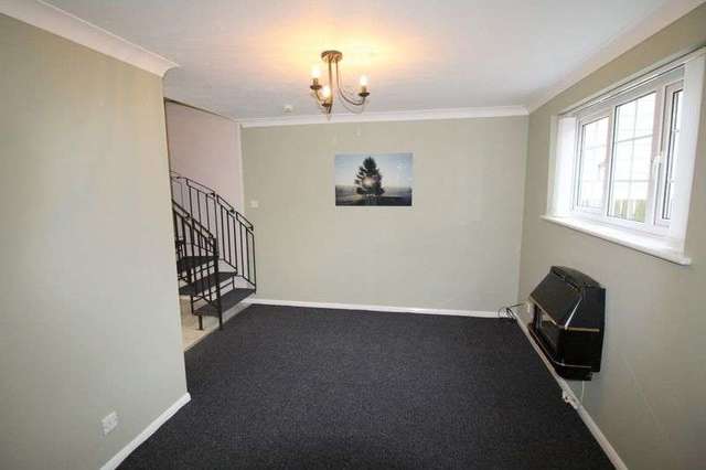  Image of 1 bedroom Detached house to rent in Neile Close Lincoln LN2 at Neile Close Glebe Park Lincoln, LN2 4RT
