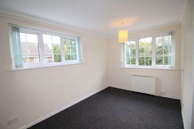  Image of 1 bedroom Detached house to rent in Neile Close Lincoln LN2 at Neile Close Glebe Park Lincoln, LN2 4RT