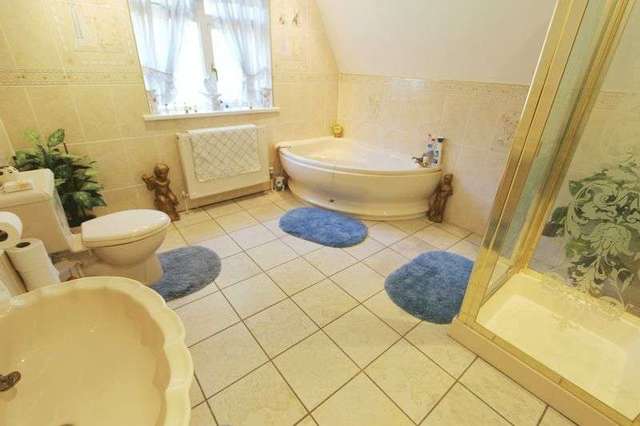  Image of 4 bedroom Detached house for sale in Netley Firs Close Southampton SO19 at Netley Firs Close  Southampton, SO19 6DX