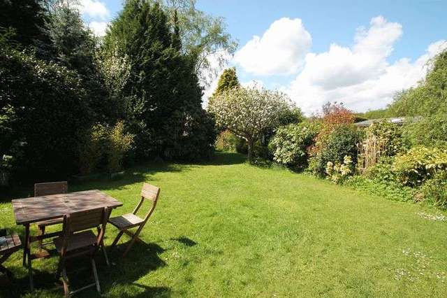  Image of 3 bedroom Detached house to rent in New Road Wonersh Guildford GU5 at New Road  Wonersh, GU5 0SF