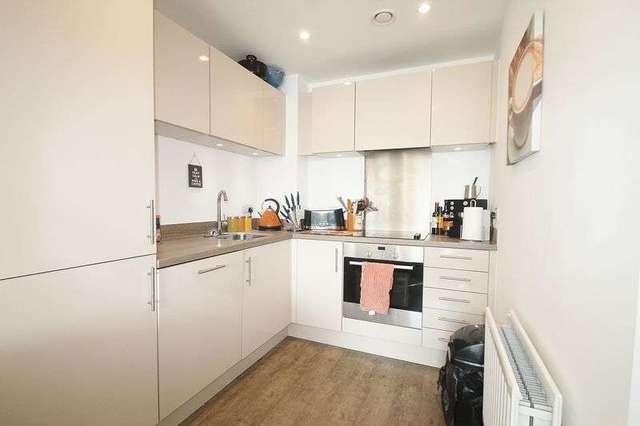  Image of 1 bedroom Flat to rent in Newfoundland Way Portishead Bristol BS20 at Newfoundland Way  Portishead, BS20 7QH
