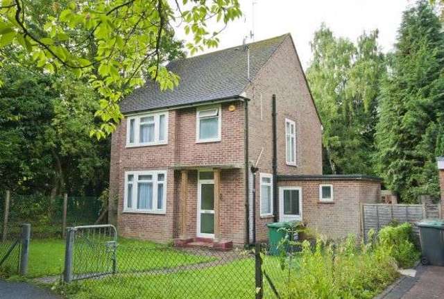  Image of 3 bedroom Detached house for sale in North Approach Northwood HA6 at Moor Park, HA6 2JG