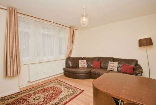  Image of 3 bedroom Detached house for sale in North Approach Northwood HA6 at Moor Park, HA6 2JG