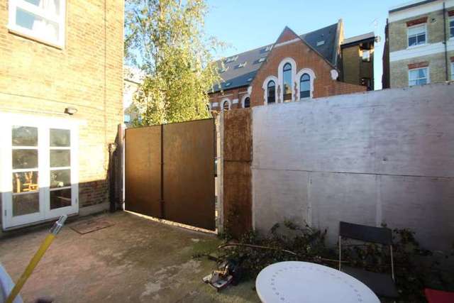  Image of Detached house to rent in North End Road London W14 at North End Road  London, W14 9NX