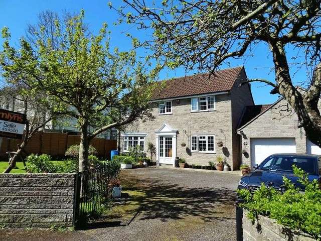  Image of 4 bedroom Detached house for sale in North Lane Othery Bridgwater TA7 at North Lane Othery Bridgwater, TA7 0QG