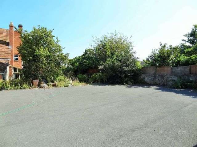  Image of 4 bedroom Detached house for sale in North Lane Othery Bridgwater TA7 at North Lane Othery Bridgwater, TA7 0QG