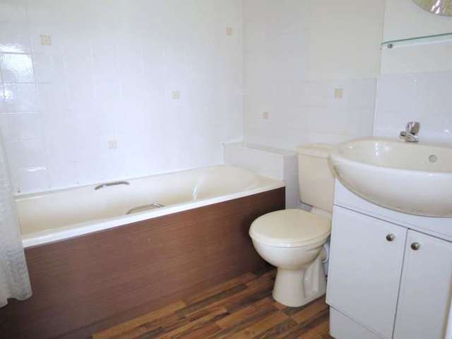  Image of 2 bedroom Property to rent in Oakham Mews Leeds LS9 at Leeds LS9 Leeds, LS9 9AN