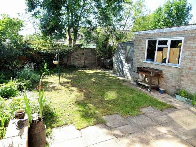  Image of 3 bedroom Detached house for sale in Oakley Close Westonzoyland Bridgwater TA7 at Oakley Close  Westonzoyland, TA7 0LL