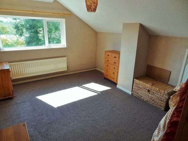  Image of 3 bedroom Detached house for sale in Oakley Close Westonzoyland Bridgwater TA7 at Oakley Close  Westonzoyland, TA7 0LL