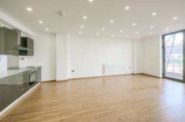  Image of 2 bedroom Flat for sale in Bushmead Avenue Bedford MK40 at 2B Bushmead Avenue Bedford Bedford, MK40 3QL
