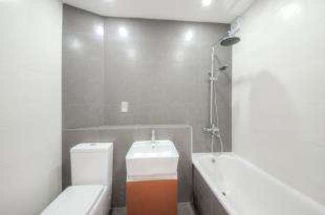  Image of 2 bedroom Flat for sale in Bushmead Avenue Bedford MK40 at 2B Bushmead Avenue Bedford Bedford, MK40 3QL