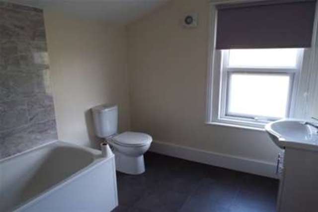  Image of 2 bedroom Terraced house to rent in Orme Road Broadwater Worthing BN11 at Worthing, BN11 4EX