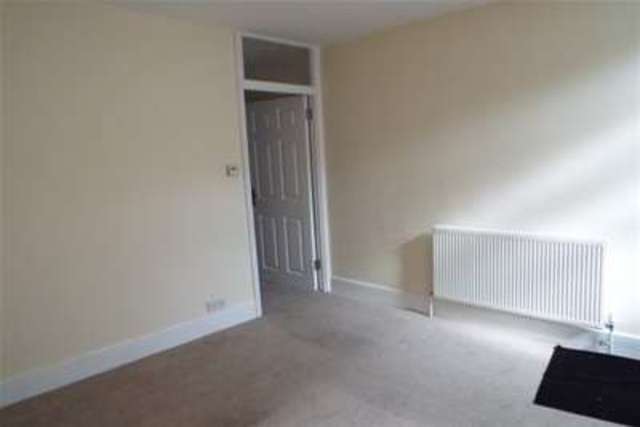  Image of 2 bedroom Terraced house to rent in Orme Road Broadwater Worthing BN11 at Worthing, BN11 4EX