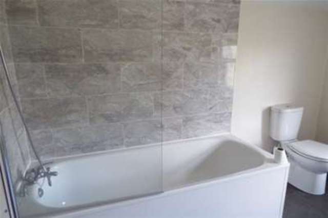  Image of 2 bedroom Terraced house to rent in Orme Road Broadwater Worthing BN11 at Worthing, BN11 4EX