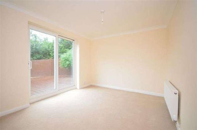  Image of 4 bedroom Detached house for sale in Ostlers View Billingshurst RH14 at Ostlers View  Billingshurst, RH14 9LU