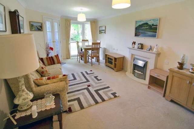  Image of 1 bedroom Retirement Property for sale in Sketty Road Sketty Swansea SA2 at Sketty Road  Swansea, SA2 0AW