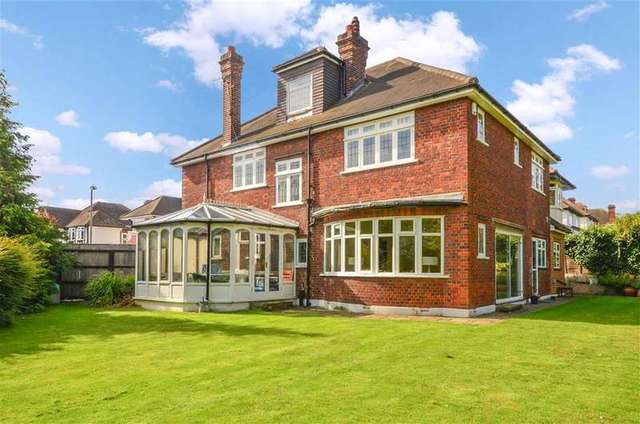  Image of 6 bedroom Detached house for sale in Park Avenue Woodford Green IG8 at Woodford Green Essex Woodford Green, IG8 0EU