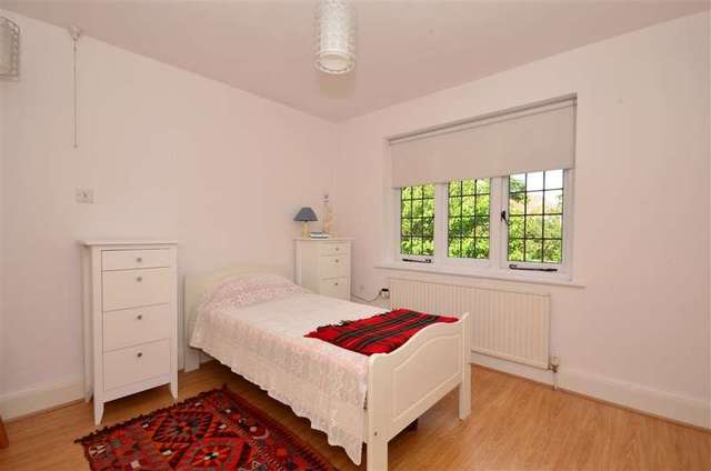  Image of 6 bedroom Detached house for sale in Park Avenue Woodford Green IG8 at Woodford Green Essex Woodford Green, IG8 0EU