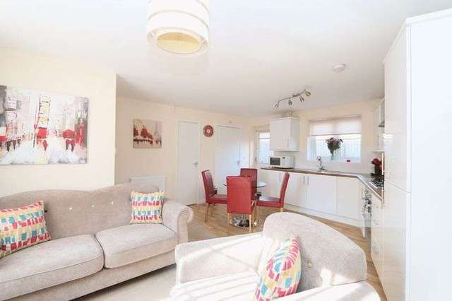  Image of 2 bedroom Terraced house for sale in Pasture View Kingswood Hull HU7 at Pasture View Kingswood Hull, HU7 3AH
